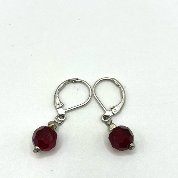 Bead Earrings beautiful colorful beads! Silver Tone hooks wearable earrings - Picture 6 of 7